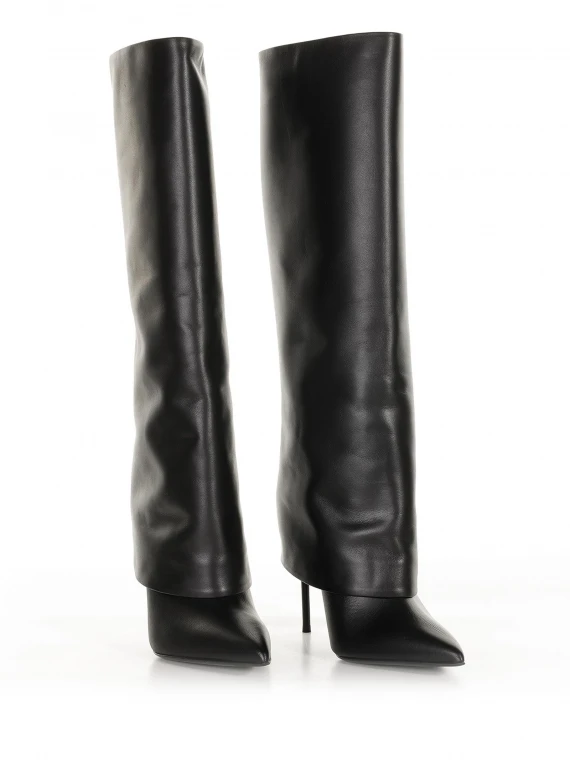 Black Lola boot with pointed toe and stiletto heel