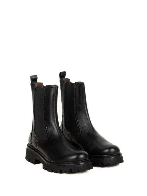 Black leather Chelsea ankle boot Status