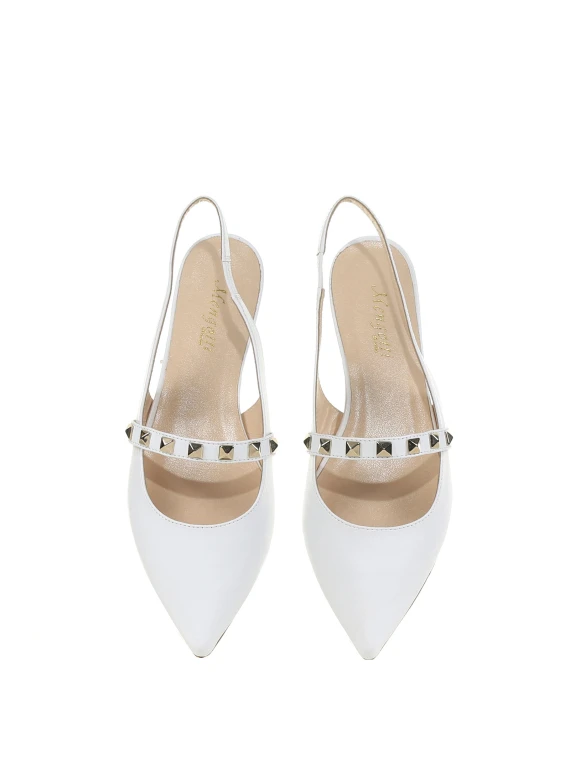 Ballerina shoes with studs detail