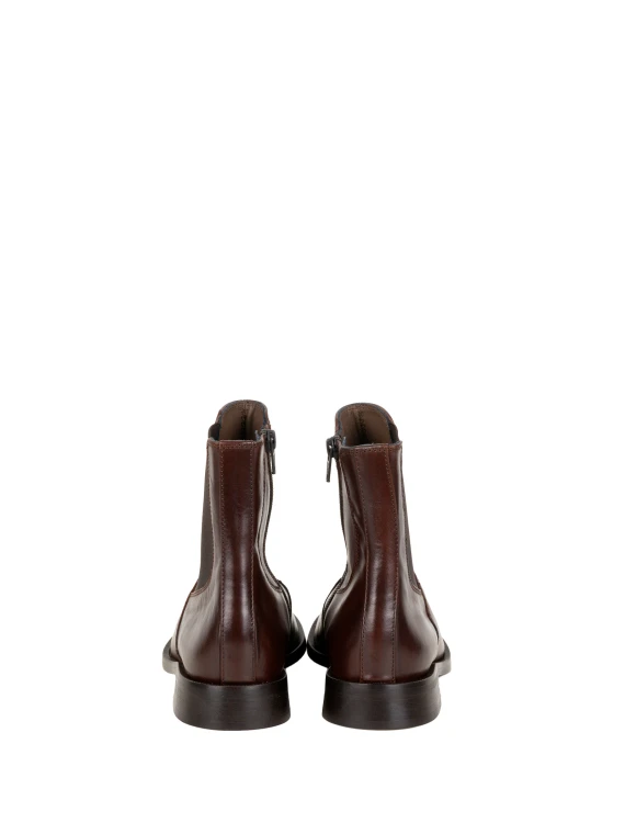 Dark brown ankle boots Status