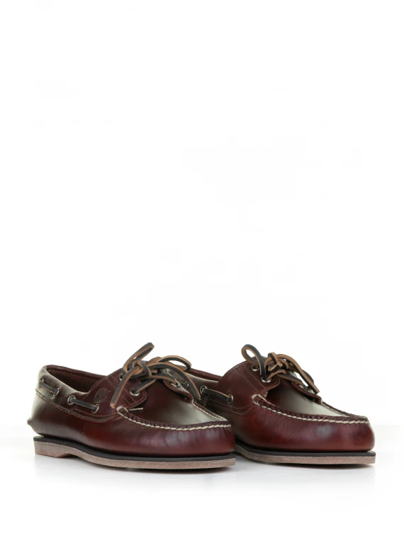 Brown oiled leather boat shoe