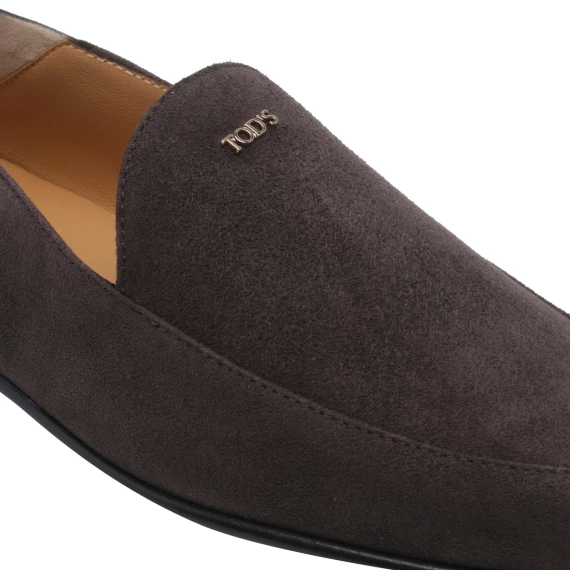 Flat shoes