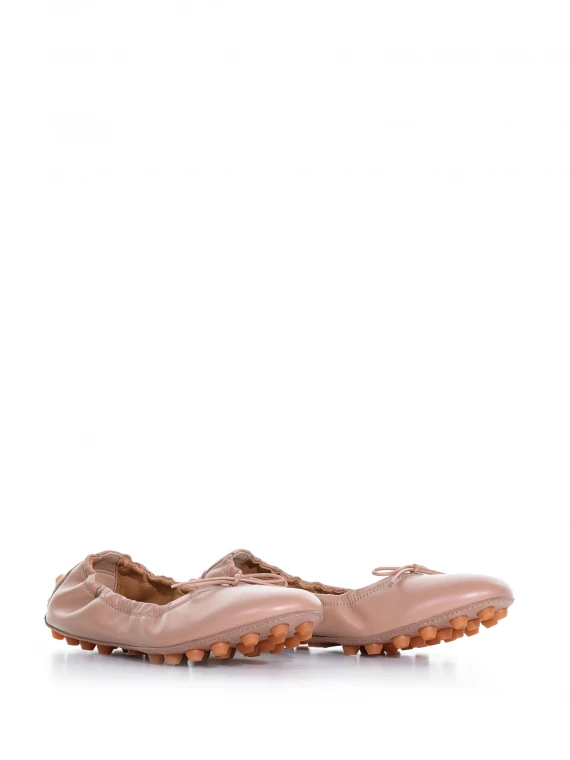 Flat shoes