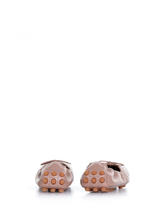 Flat shoes
