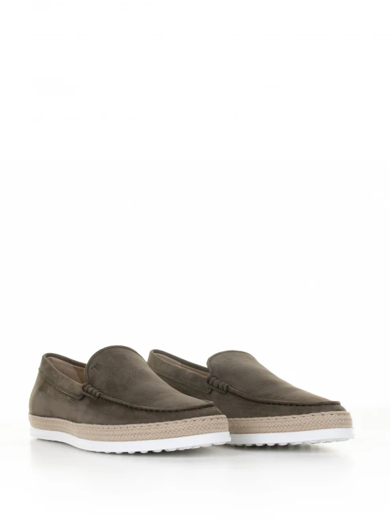 Slip-on moccasin in nubuck