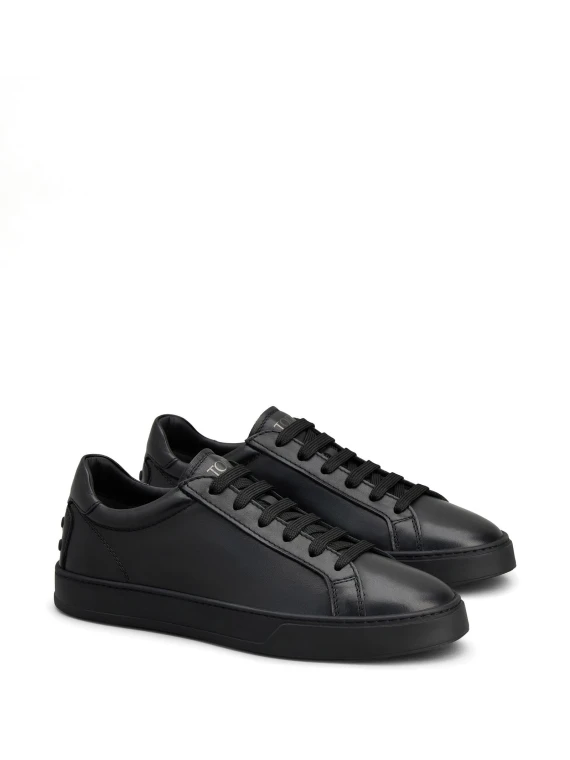 Sneakers nera in pelle uomo