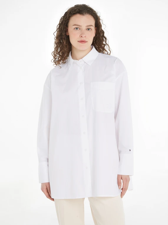 Camicia bianca a maniche lunghe