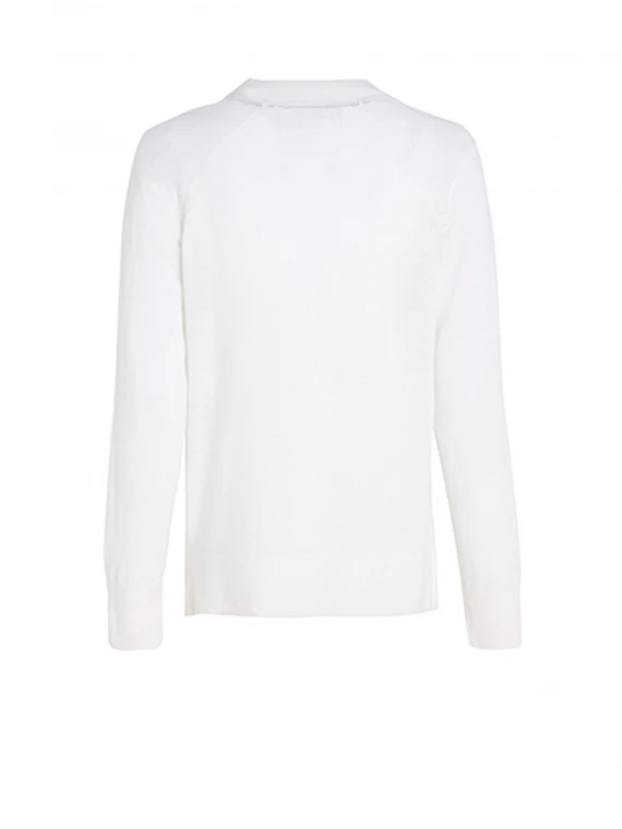 White long-sleeved sweater