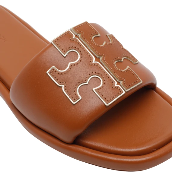 Sandali Brown