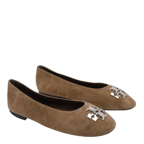 Flat shoes