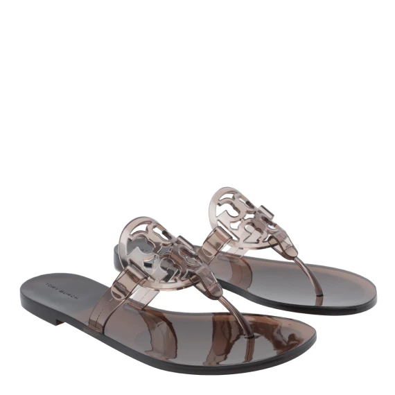 Sandali Brown