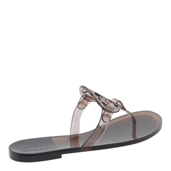 Sandali Brown