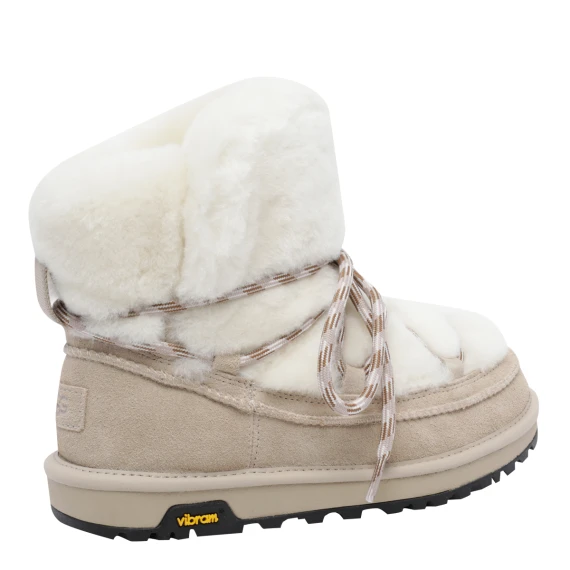 Stivaletti Moonlight Classic Tread beige chiaro UGG