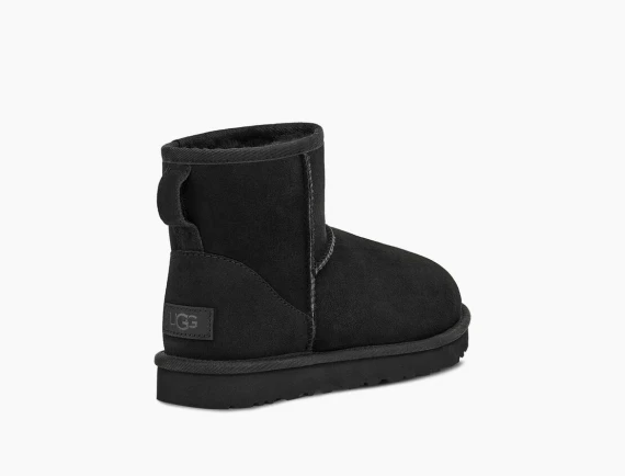 UGG Flat shoes Black