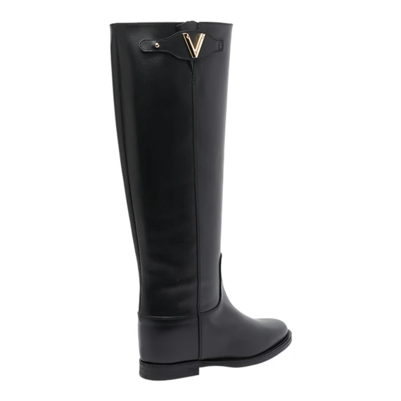 V BOOTS