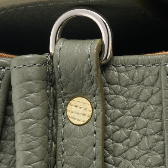 BORSA DOTTA® SMALL IN PELLE MARTELLATA GREEN LICHENE