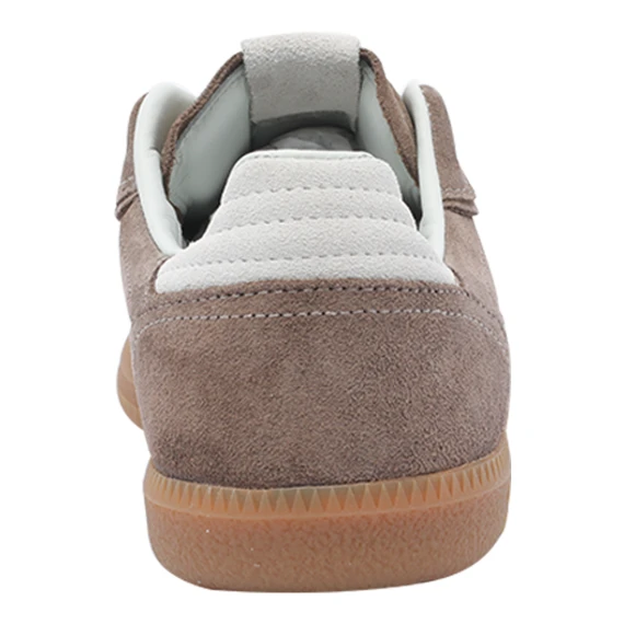Sneakers Brown