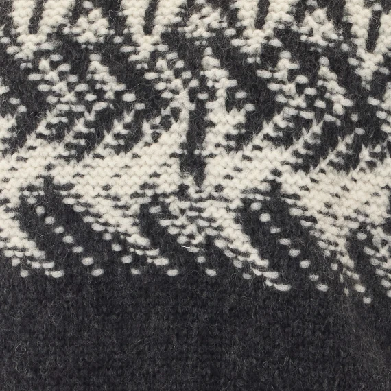 Gilet in maglia jacquard grigio scuro e bianco Alpha studio