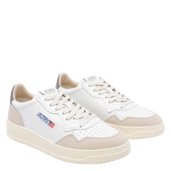 MEDALIST LOW SNEAKERS