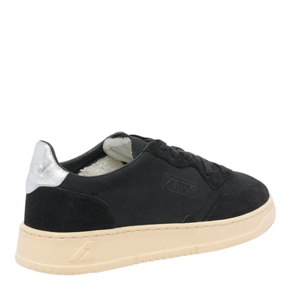 MEDALIST LOW SNEAKERS