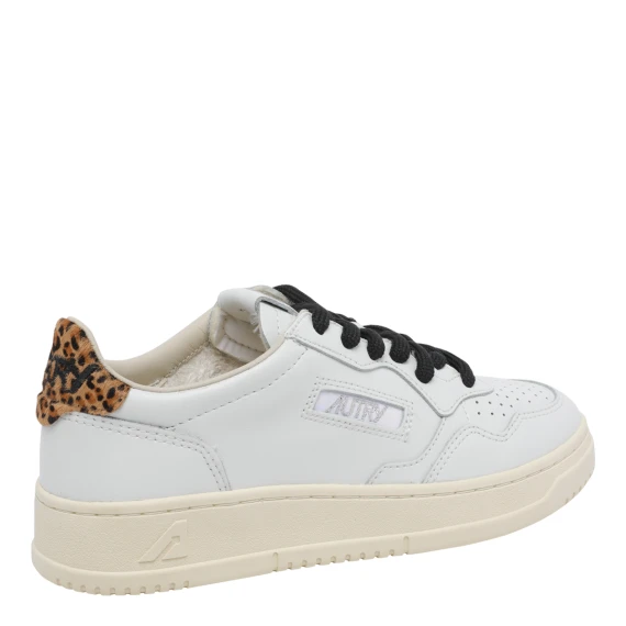 Sneakers White