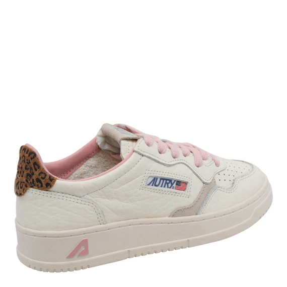 Sneakers White