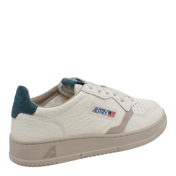 Sneakers White