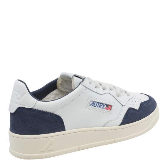 Sneakers White