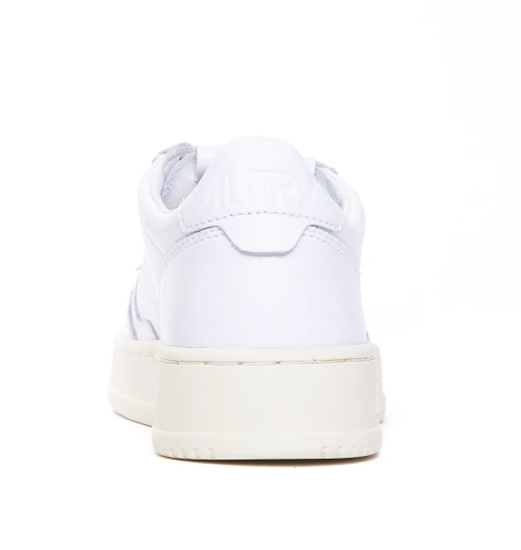 Sneakers White