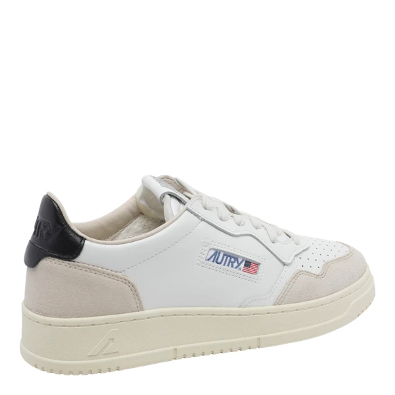 Sneakers White