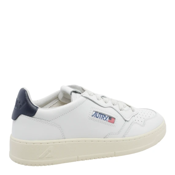 Sneakers White