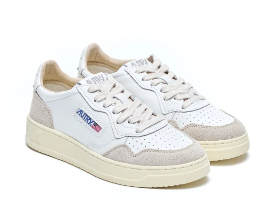 Sneakers White