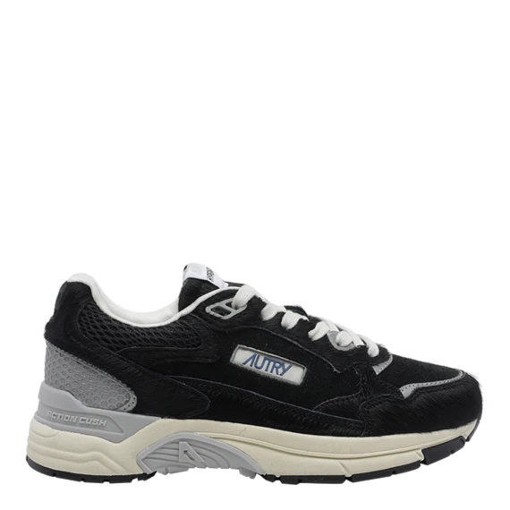 Sneakers nere