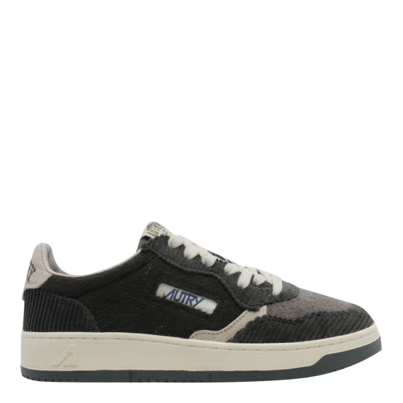 Medalist Sneakers