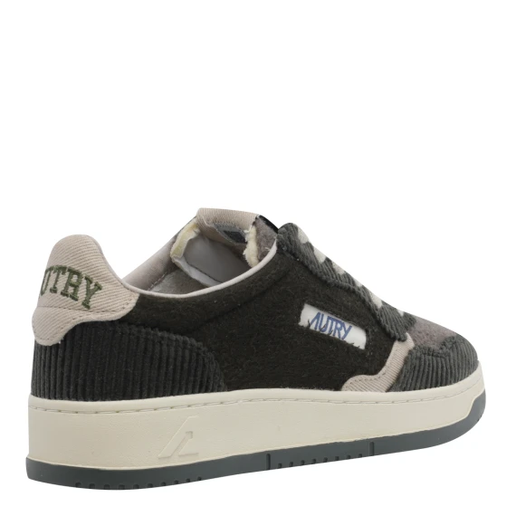 Medalist Sneakers