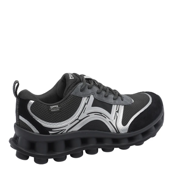 Sneakers nere