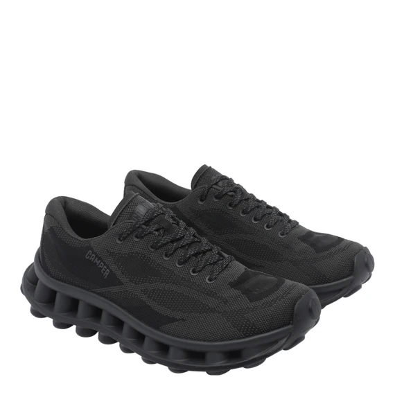 Sneakers nere