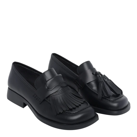 Black leather loafers with tassels camper