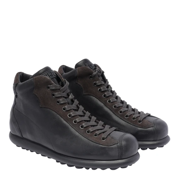 Pelotas 125 desert boots camper