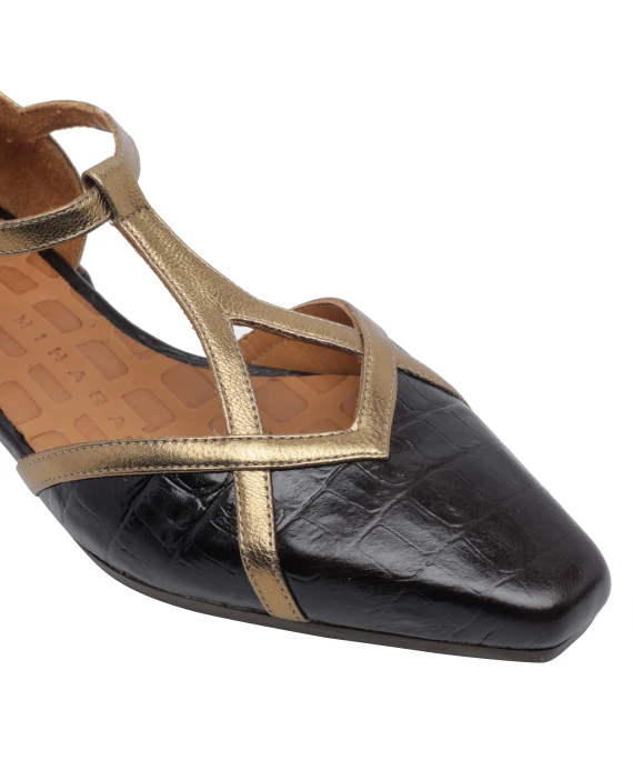 Black and Gold Giden Flat
