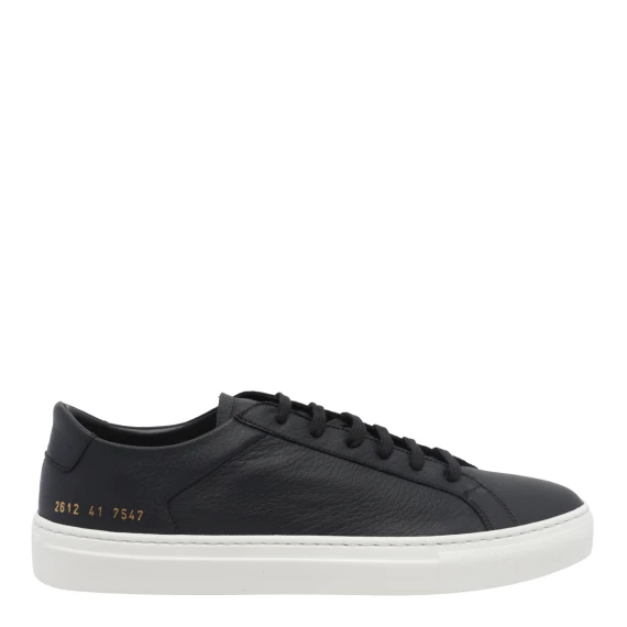 Sneakers nere