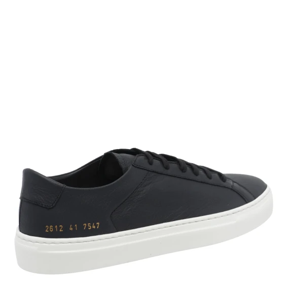 Sneakers nere