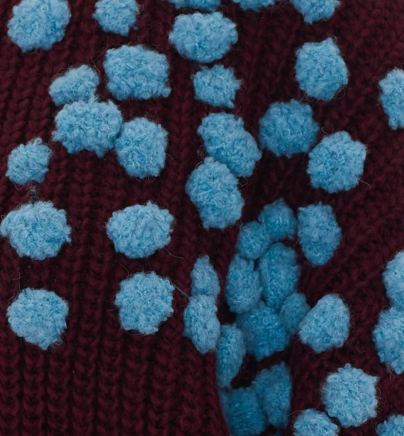 Kostar Sweater