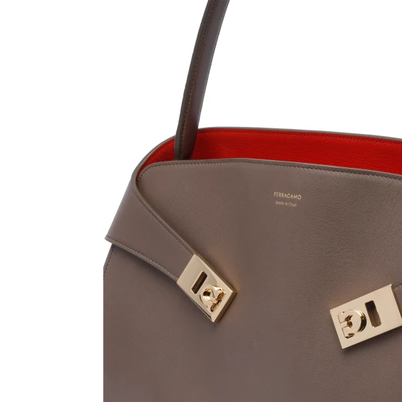 Ferragamo Borse... Marrone