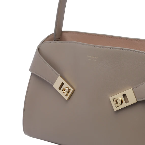 Small Hug Shoulder Bag