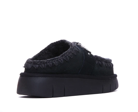 Black Bounce Clog Sandals