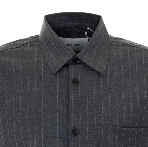 Camicia grigia a righe sottili NN.07