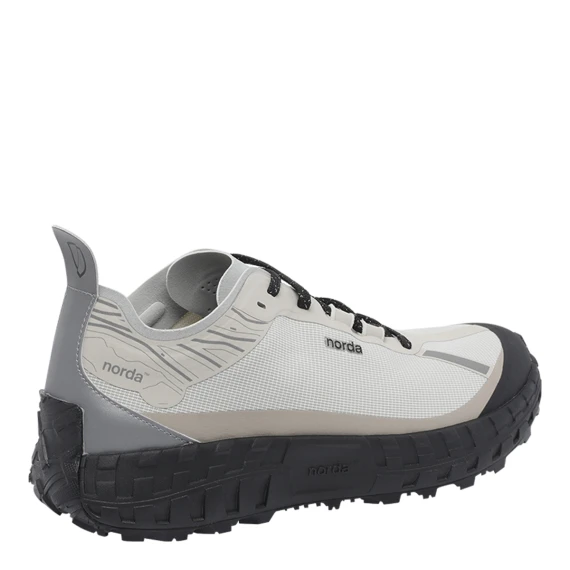 Sneakers grigie NORDA