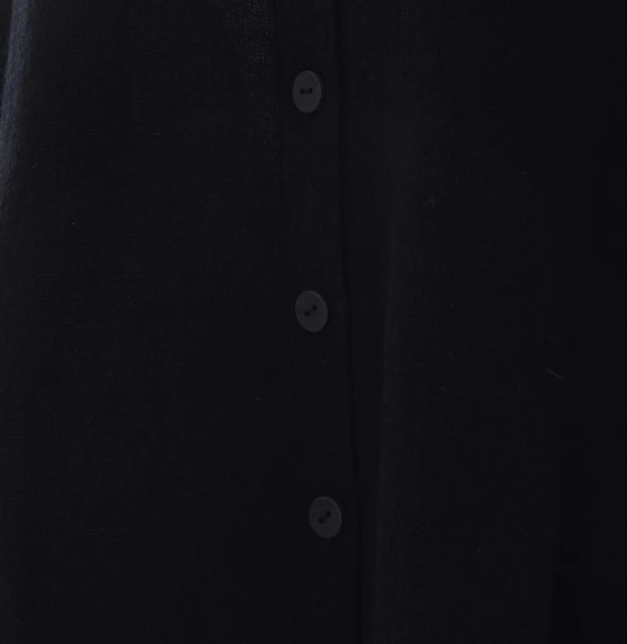 Maglia nera NOT SHY