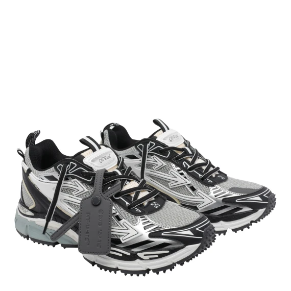 Sneakers Ow Be Right Back
